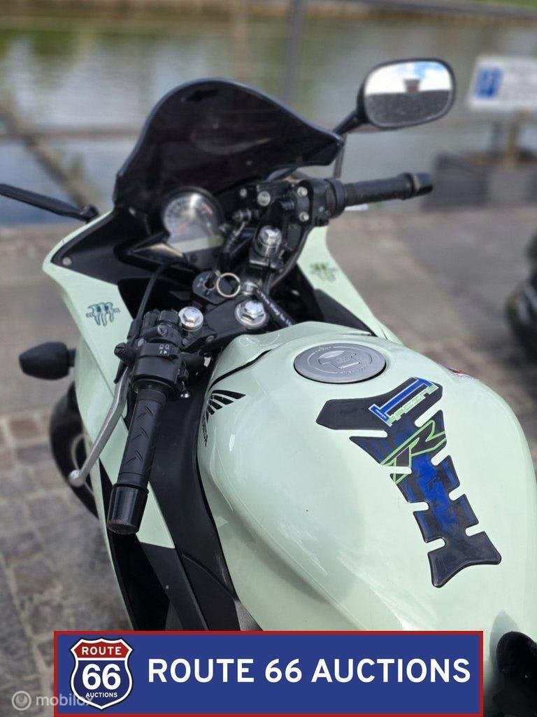 Honda CBR125R | 2012 | Route 66 Auctions - foto 2