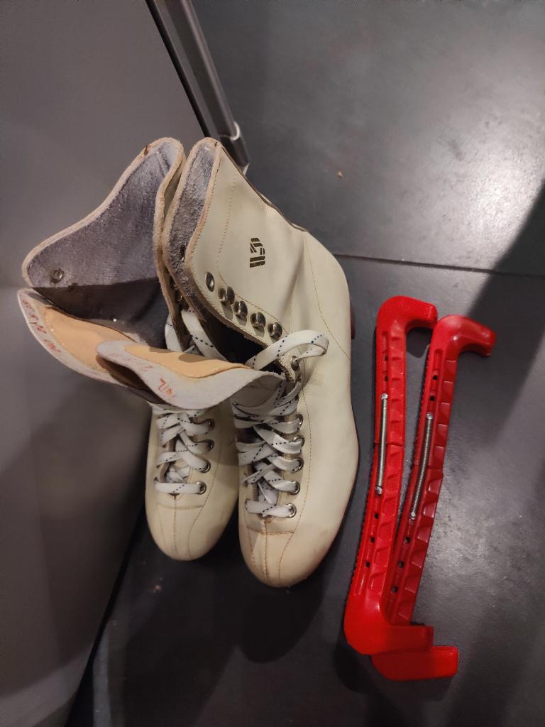Dames schaatsen, Overige merken, Ophalen of Verzenden, Zo goed als nieuw, Kunstschaatsen