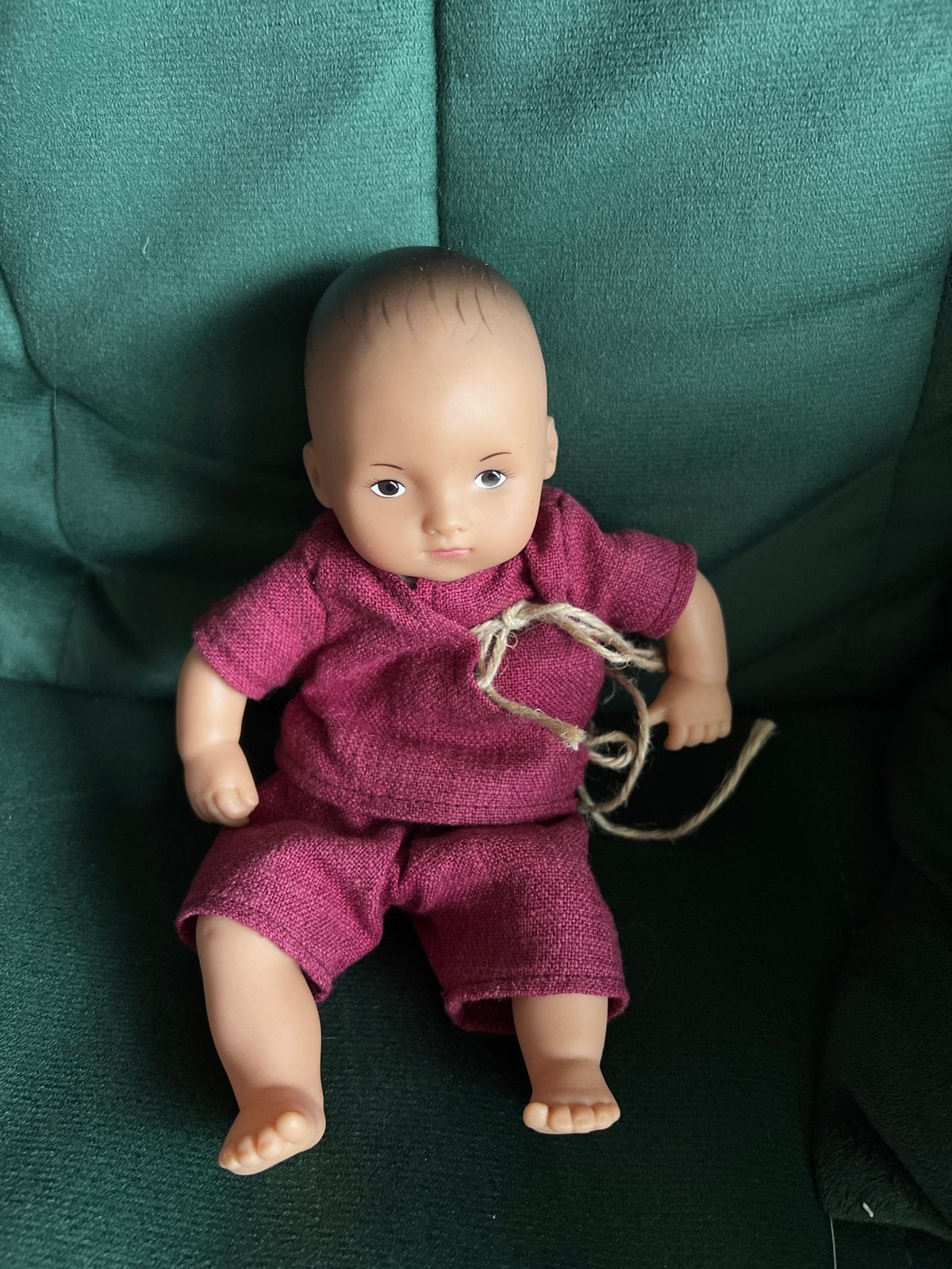 Götz Babypopje in roze/fuchsia pakje, Ophalen of Verzenden, Zo goed als nieuw, Babypop
