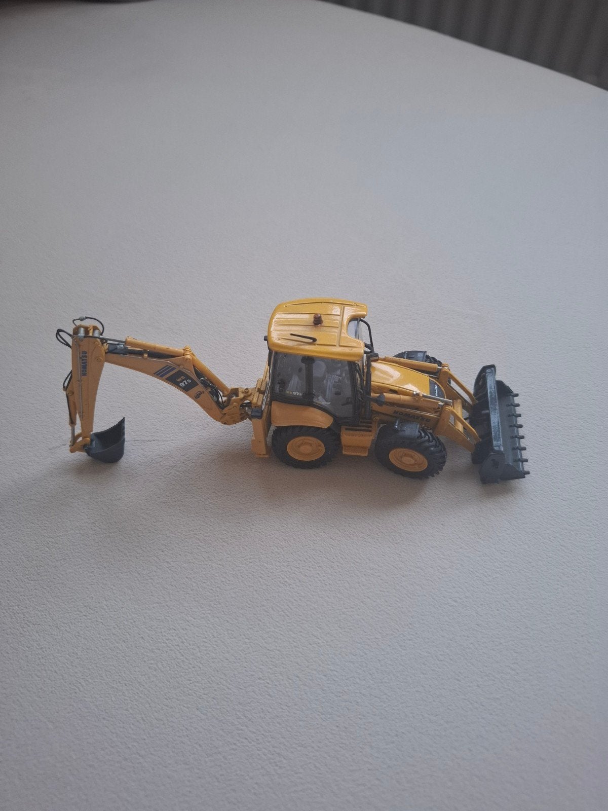 Komatsu WB97S Graafmachine 1/50, Ophalen, Zo goed als nieuw