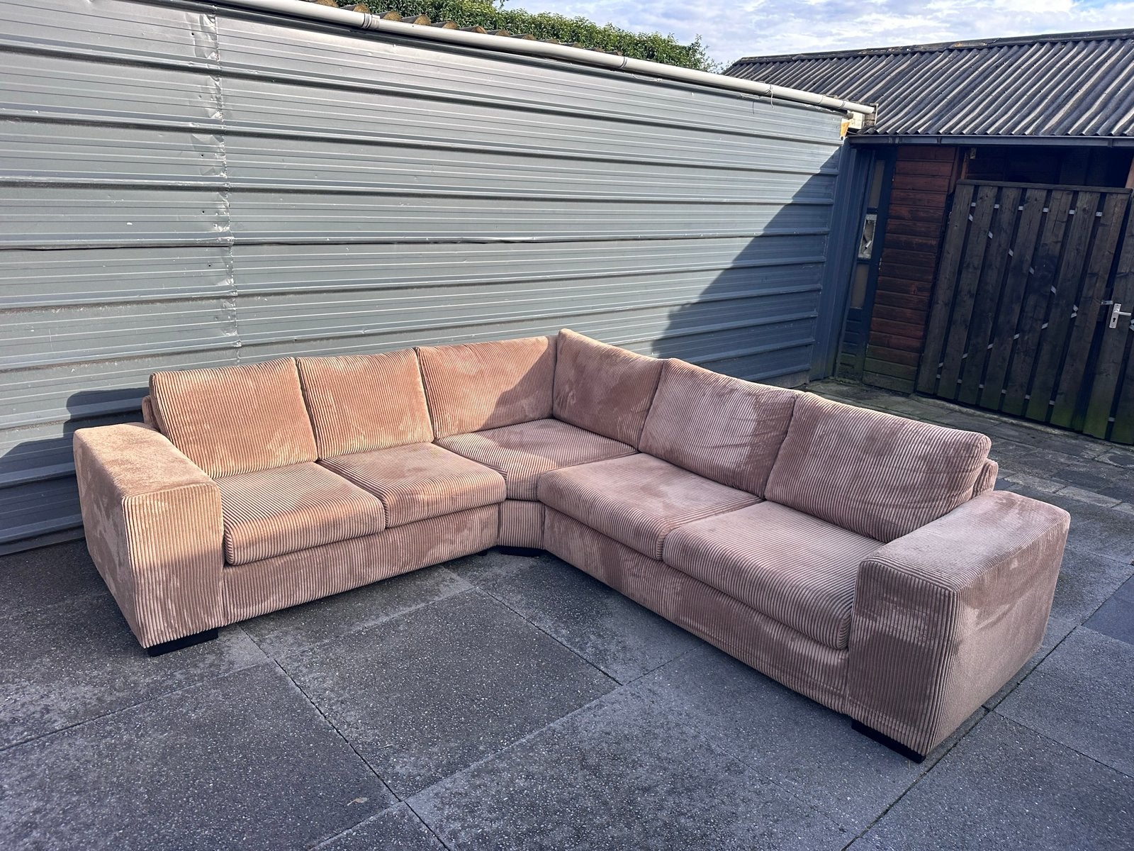 Taupe Ribstof Hoekbank - Ruim en Comfortabel, 250 tot 300 cm, Hoekbank, 75 tot 100 cm, Ophalen of Verzenden