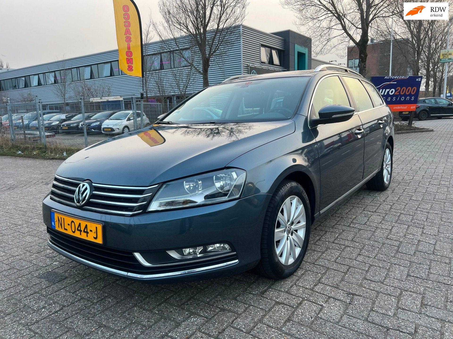 Volkswagen Passat Variant 1.6 TDI Highline BlueMotion, Auto's, Volkswagen, Voorwielaandrijving, Euro 5, Gebruikt, Zwart