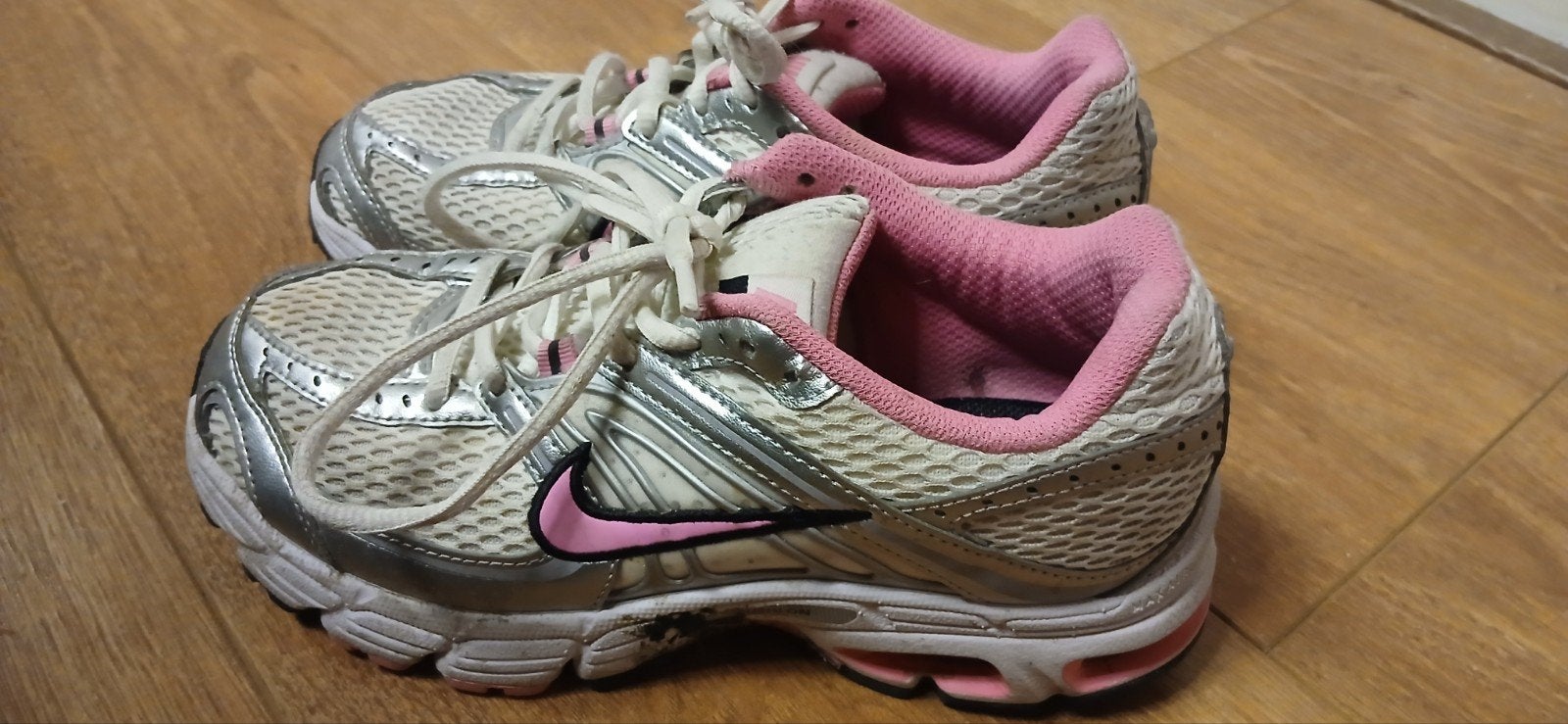 mooie orginele Nike schoenen maat 36,5, Ophalen, Zo goed als nieuw, Hardloopschoenen, Nike