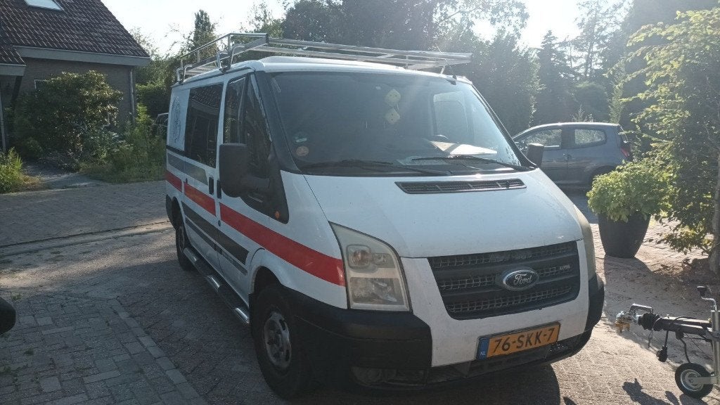 Ford buscamper 2006 diesel , Compleet , hefdak en euro 5, Chemisch toilet, Ringverwarming, Reservewiel, Ford