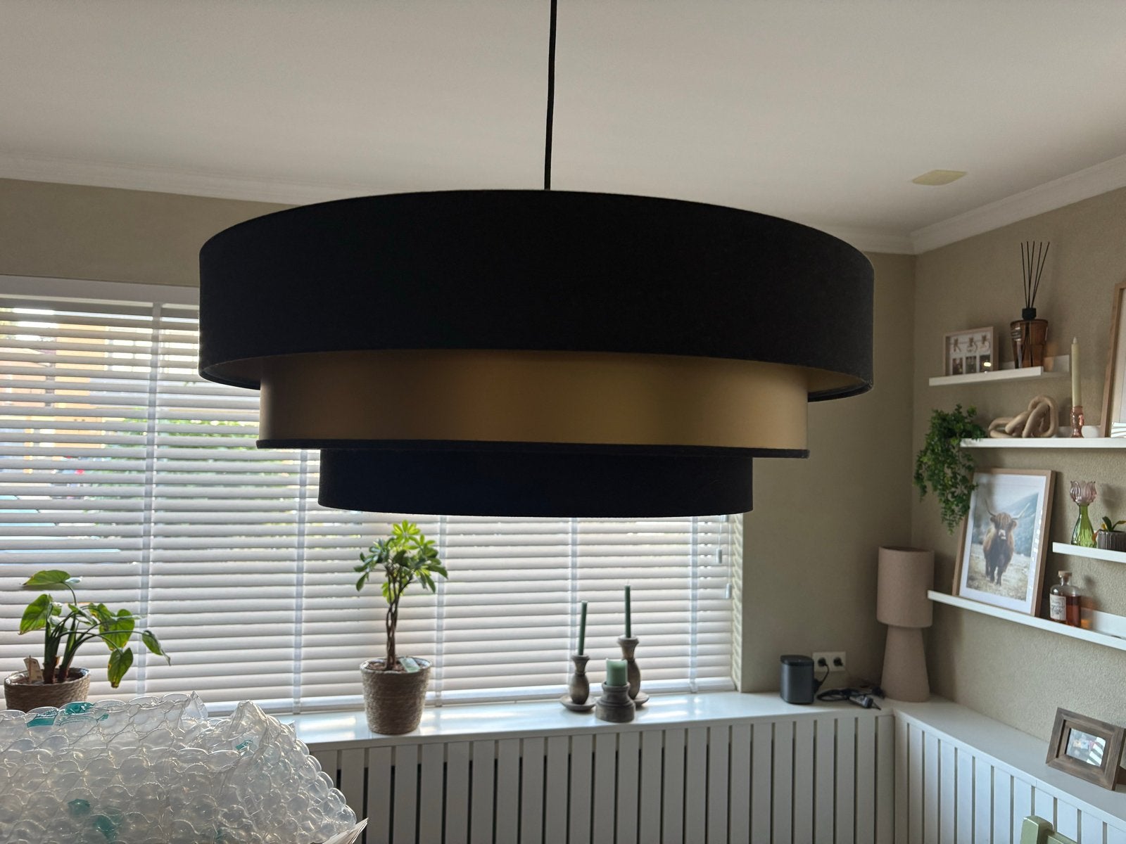 Moderne Zwart Gouden Hanglamp - Stijlvolle Verlichting, Ophalen of Verzenden, Zo goed als nieuw, Metaal, E27 (groot)