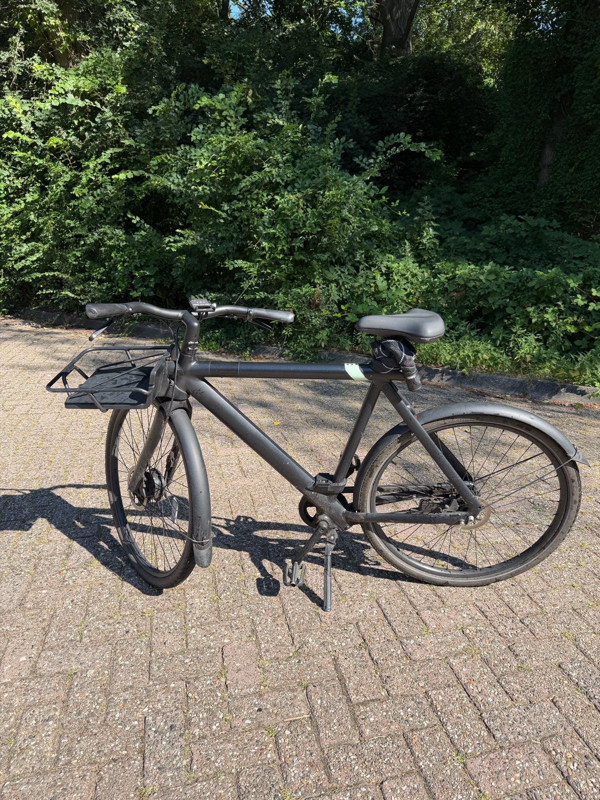 Zwarte VanMoof S3 in perfecte staat, 32km/h met nieuwe accu, Fietsen en Brommers, Elektrische fietsen, Ophalen, Gebruikt, 59 cm of meer