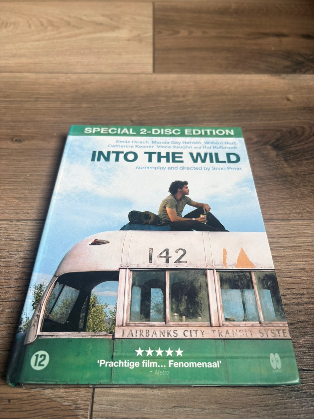 Into the Wild special edition met boek, Vanaf 12 jaar, Ophalen of Verzenden, Zo goed als nieuw, Overige gebieden