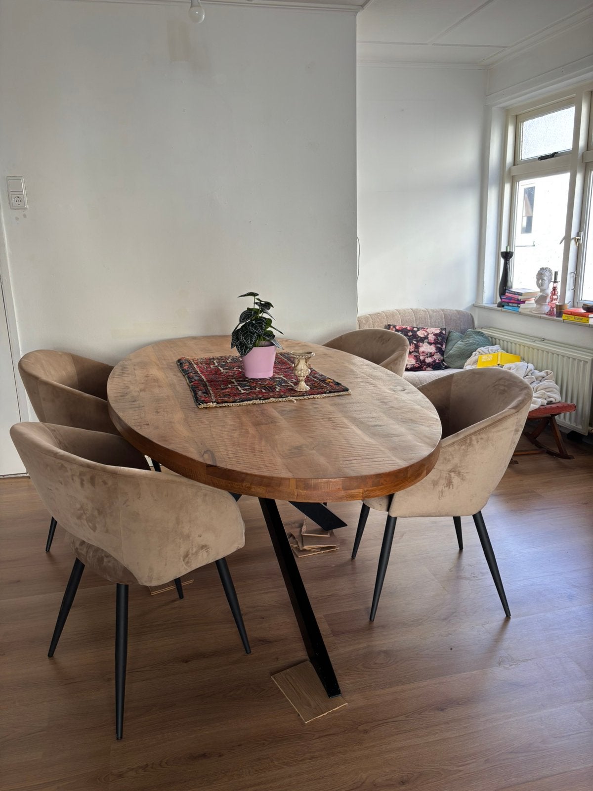 Eettafel ovaal mangohout EXCL stoelen, Ophalen, 100 tot 150 cm, 200 cm of meer, Zo goed als nieuw