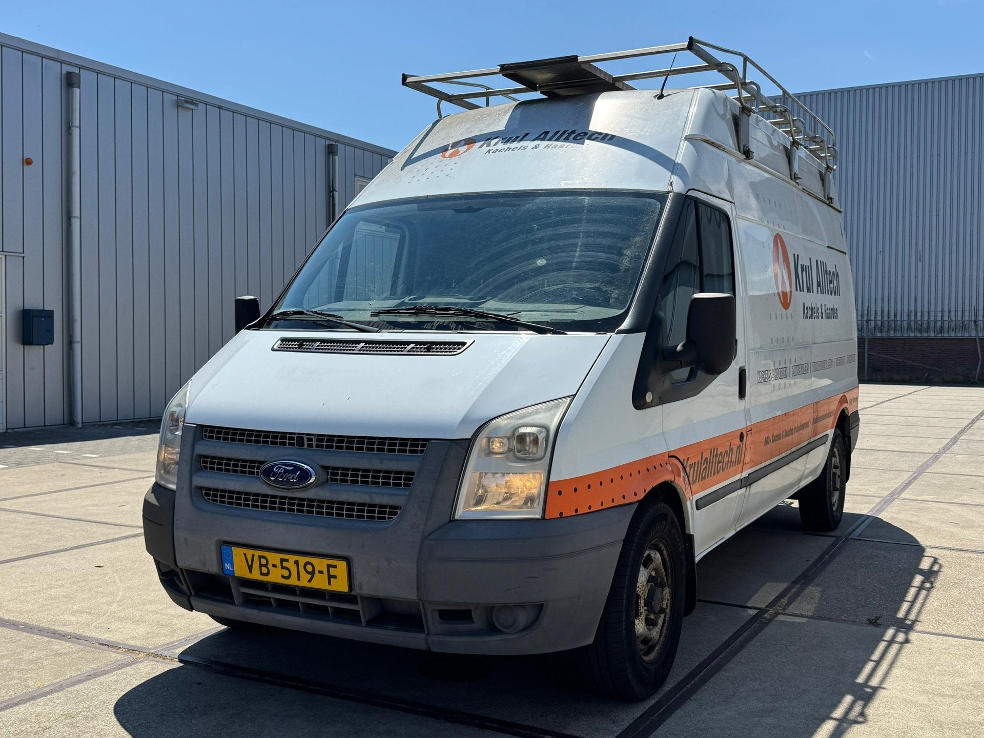 Ford Transit 350L 2.2 TDCI Ambiente HD LICHTE TIK IN DE MOTO, Auto's, Euro 5, 125 pk, Gebruikt, 4 cilinders