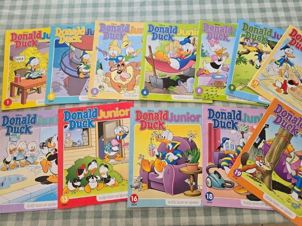 Donald Duck Junior stripboeken jaar 2024, Meerdere stripboeken, Ophalen of Verzenden, Gelezen, Walt Disney