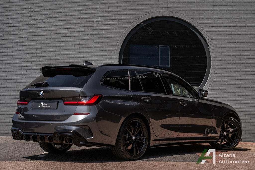 BMW 3-serie Touring 330i High Executive M-sport, Maxton, pan, Automaat, Achterwielaandrijving, Gebruikt, 4 cilinders