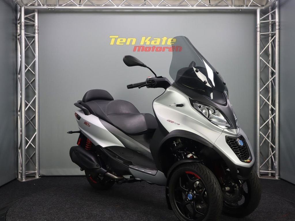 Piaggio MP3 400 HPE, Motoren, Bedrijf, Scooter