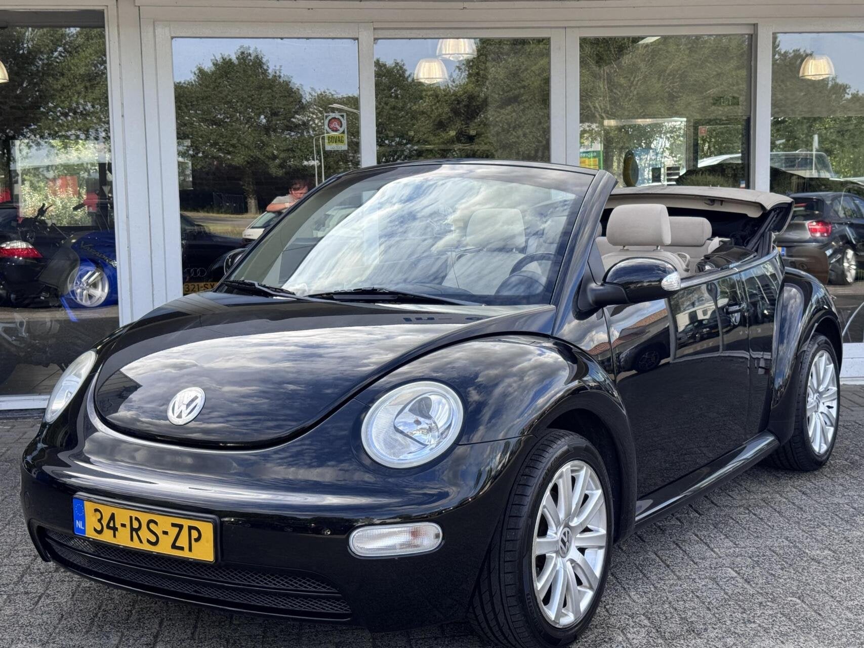 Volkswagen New Beetle Cabriolet 1.6 Trendline, Auto's, Gebruikt, Beetle (Kever), 4 cilinders, Cabriolet