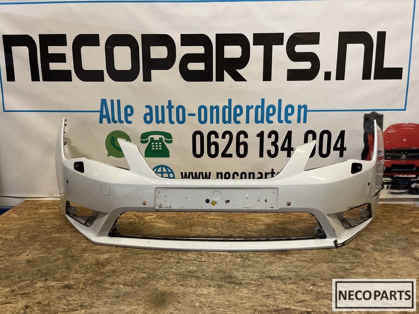 SEAT LEON VOORBUMPER BUMPER KLS 4 PDC ORIGINEEL, Gebruikt, -, -, Ophalen of Verzenden