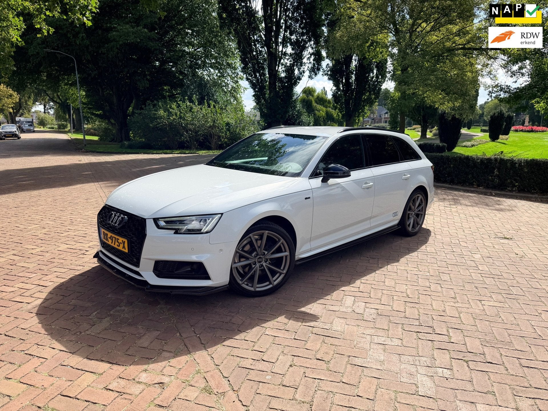 Audi A4 Avant 2.0 TFSI g-tron Sport S line edition | S-Troni, Gebruikt, Euro 6, 4 cilinders, Wit