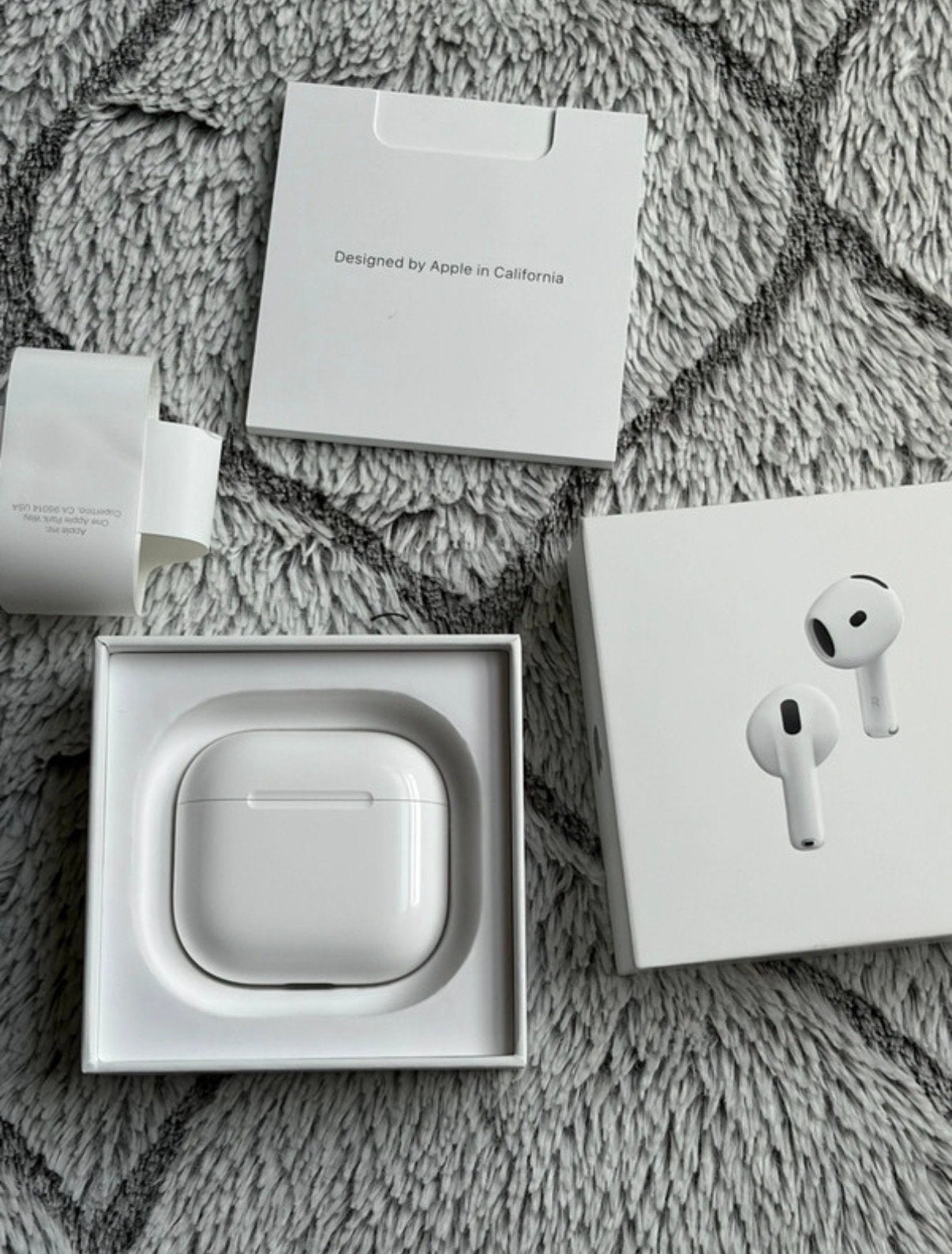Apple AirPods 4