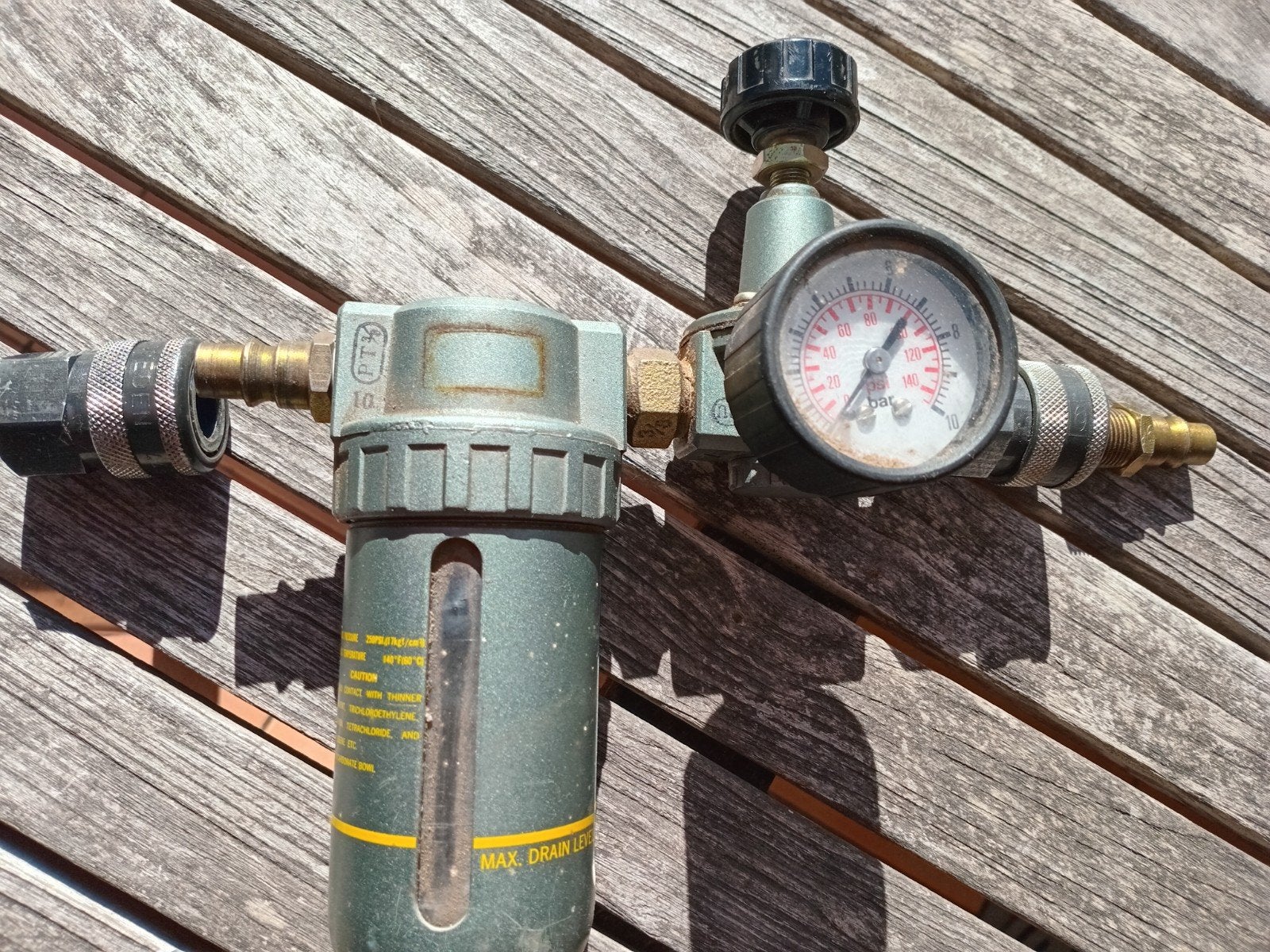 Perslucht filter regelaar, Doe-het-zelf en Verbouw, Compressors, Ophalen, Gebruikt, 6 tot 10 bar, Minder dan 200 liter/min