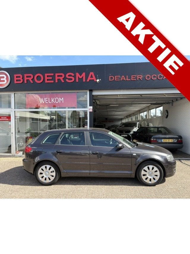 Audi A3 Sportback 1.6 FSI Attraction NETTE AUDI * NW APK *, Auto's, Voorwielaandrijving, 15 km/l, Gebruikt, 4 cilinders