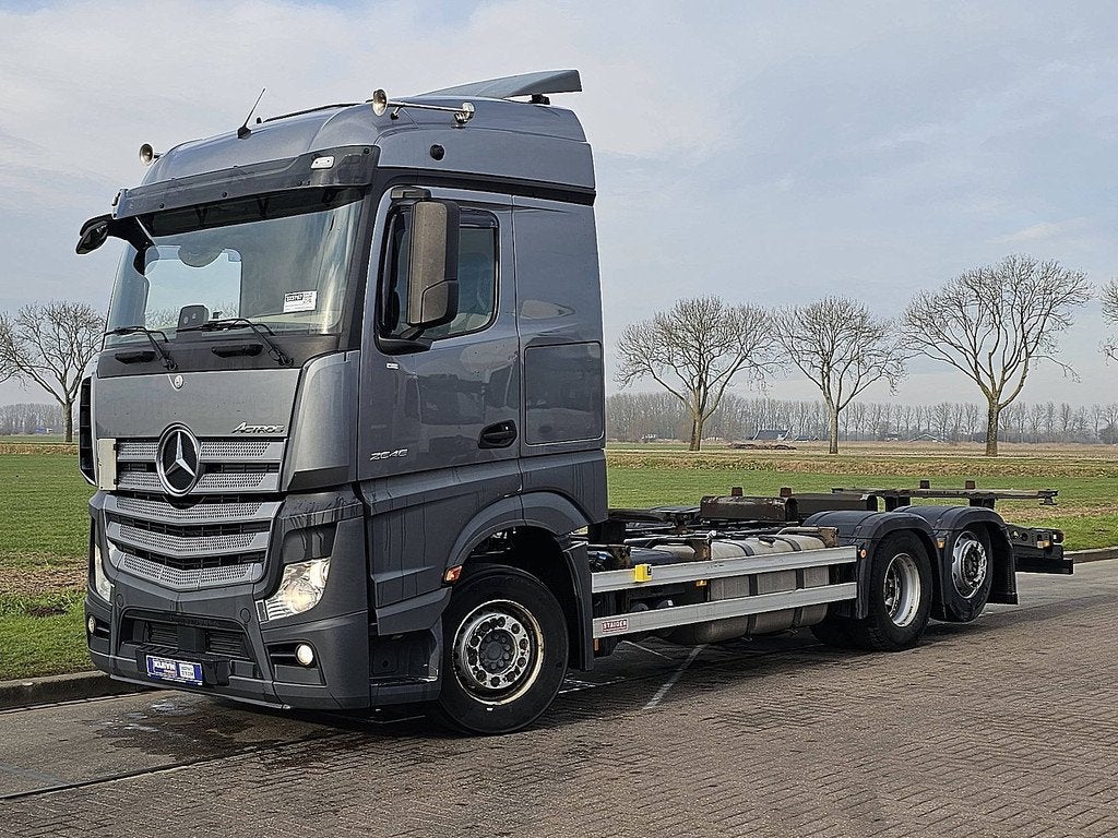 MERCEDES-BENZ ACTROS 2645 6x2 retarder, Auto's, Automaat, Euro 6, Zwart, Mercedes-Benz