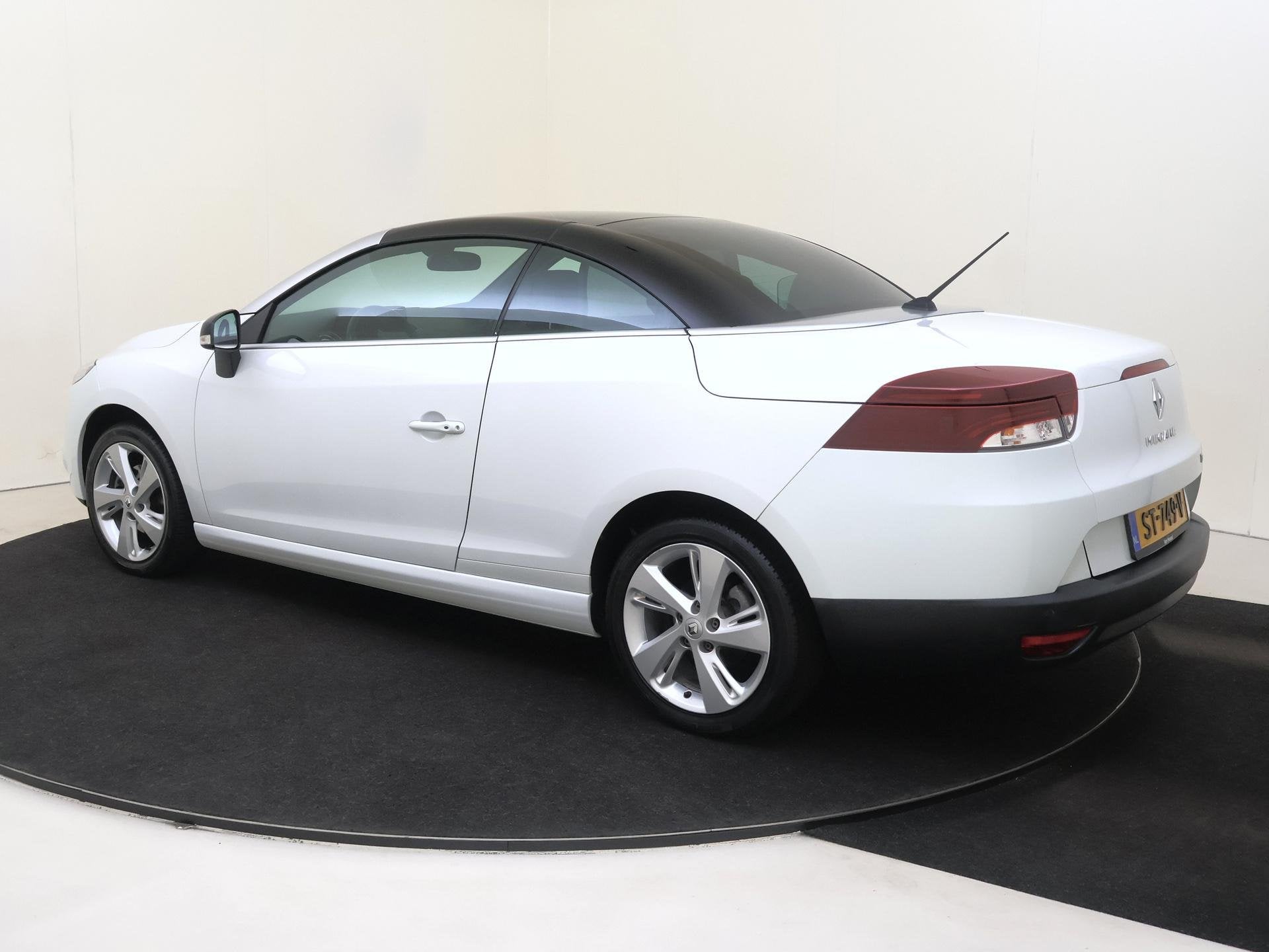 Renault Mégane Coupé-Cabriolet 1.2 TCe Privilège | 130PK, Auto's, Euro 5, 1490 kg, Gebruikt, 750 kg