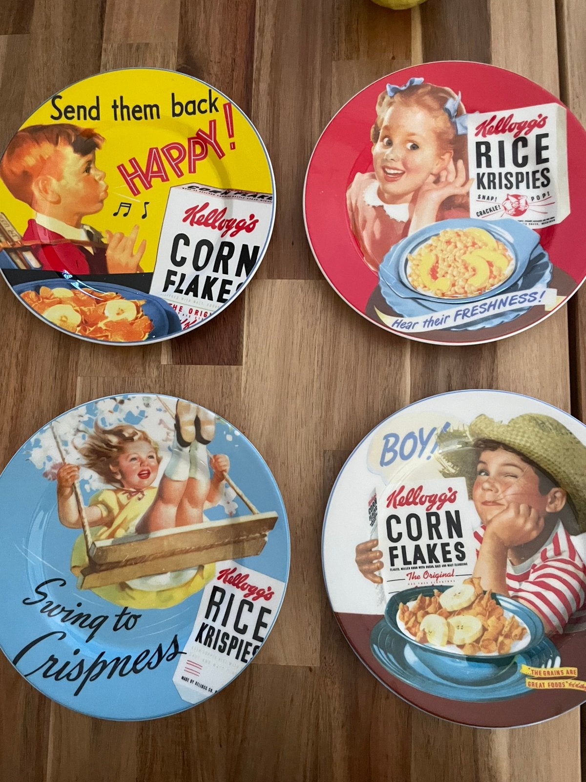 Kellogs vintage ontbijtbordjes servies, Huis en Inrichting, Keuken | Servies, Ophalen, Bord(en), Overige stijlen, Glas