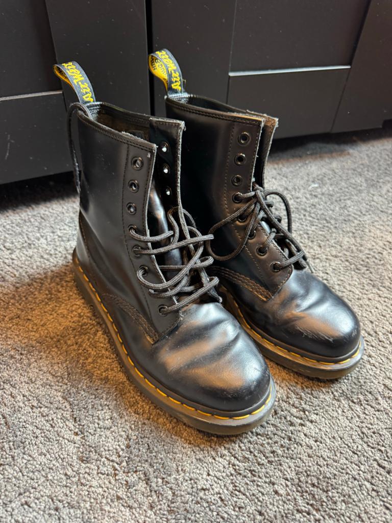 Dr. Martens 1460 Smooth Leer Zwarte Laarzen maat 38, Zwart, Lage of Enkellaarzen, Ophalen of Verzenden, Zo goed als nieuw