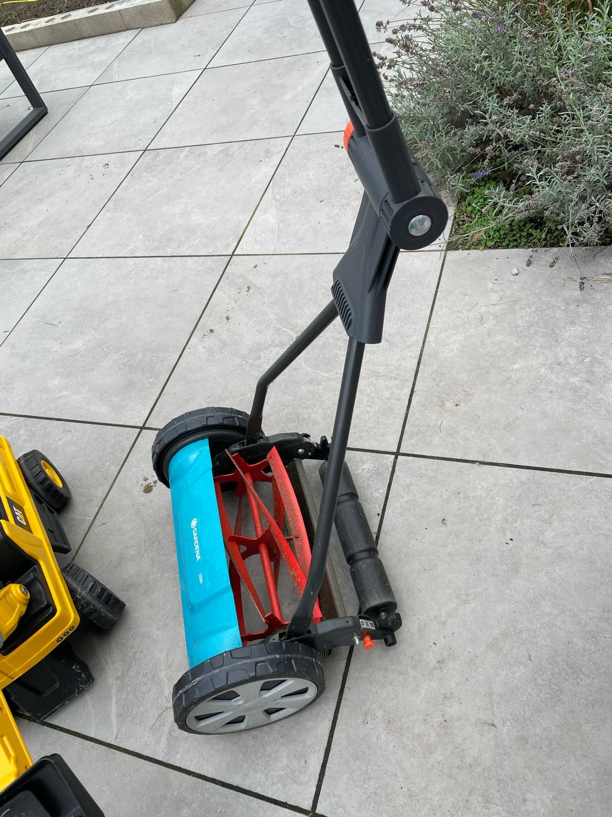 Gardena 330 Handgrasmaaier, Tuin en Terras, Ophalen, Handgrasmaaier, Zo goed als nieuw, 30 t/m 39 cm