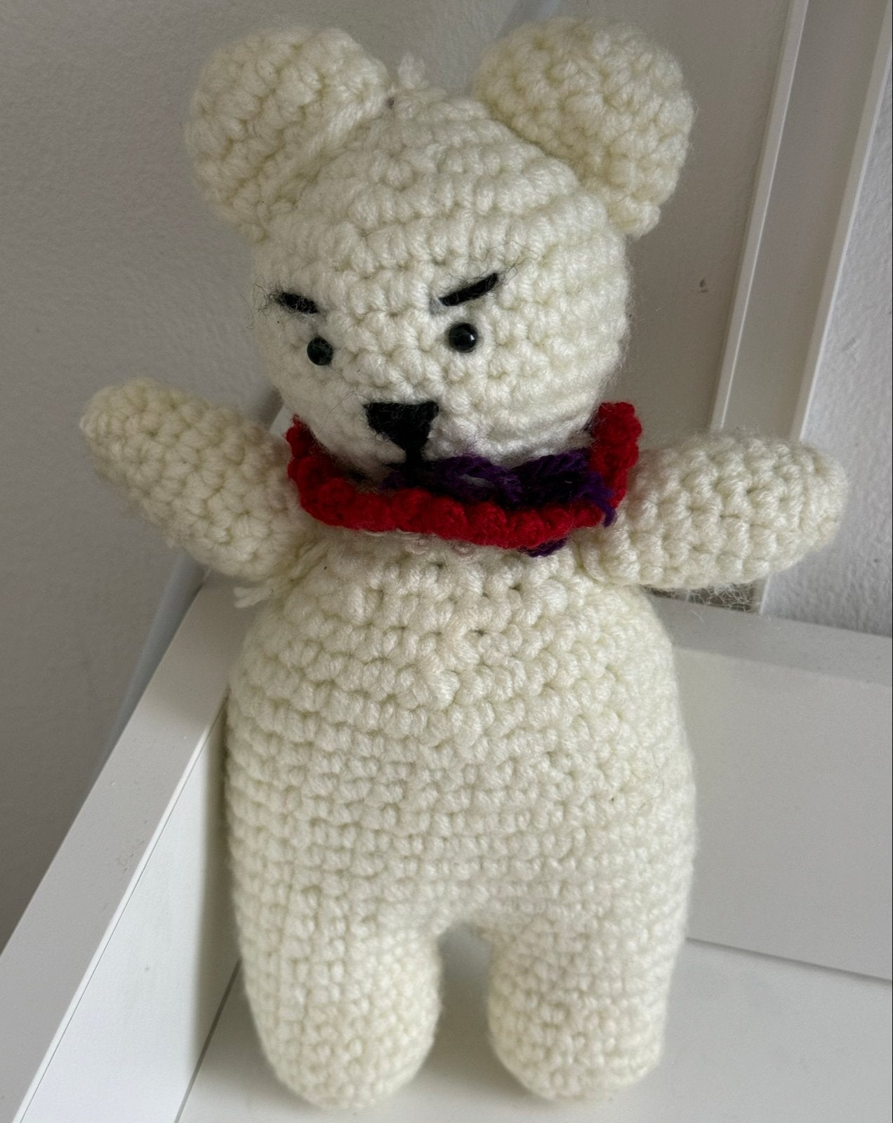 Handgemaakte gehaakte knuffelbeer - Crème met rode sjaal, Ophalen, Overige merken, Middelgroot (20 tot 80 cm), Beige