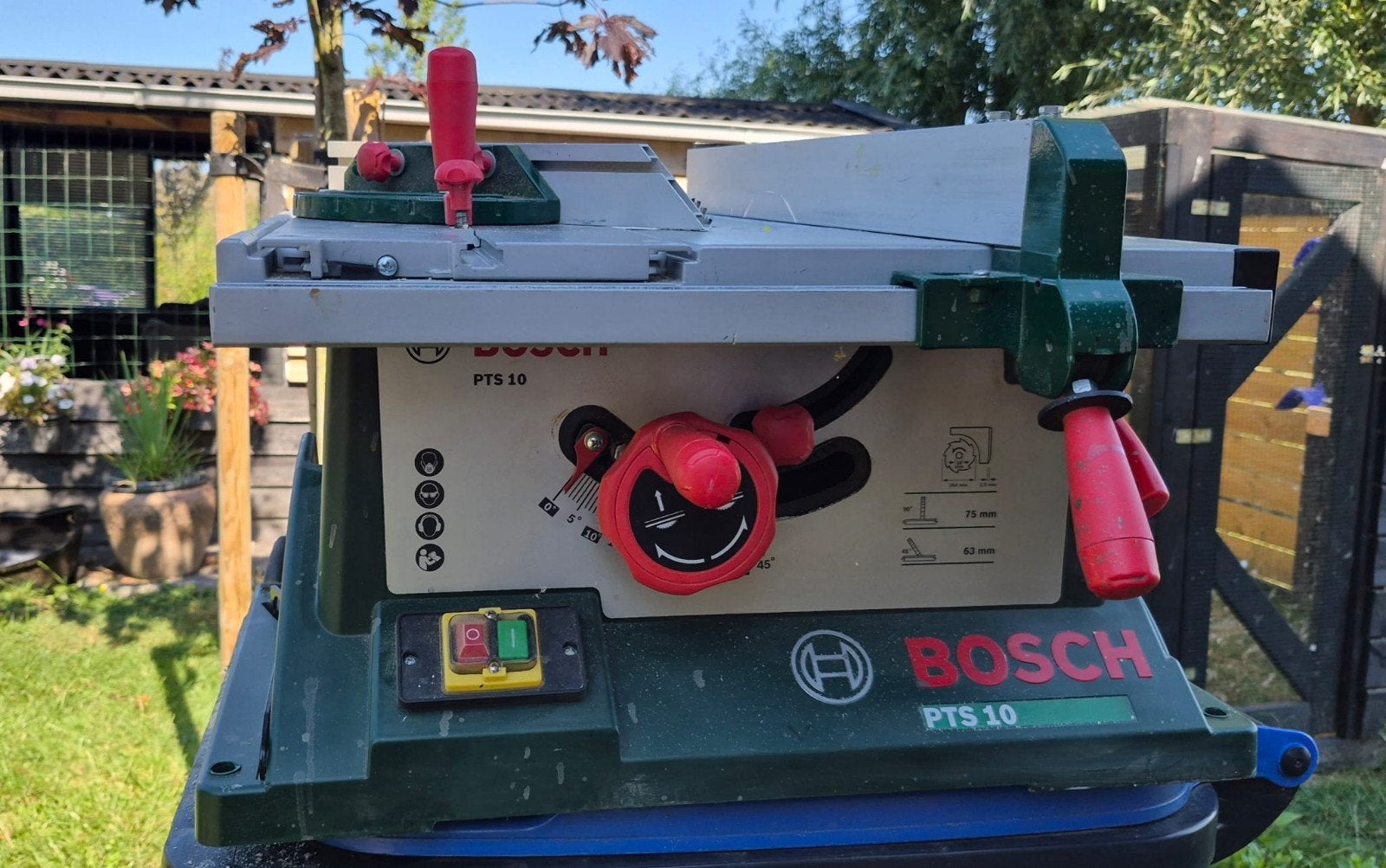 bosch zaagtafel, Doe-het-zelf en Verbouw, Gereedschap | Zaagmachines, Ophalen, Gebruikt, Cirkelzaag, 30 tot 70 mm