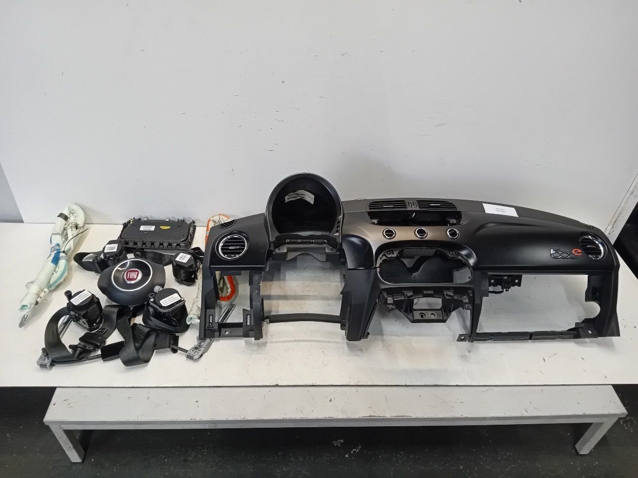 Airbag set Fiat 500, Auto-onderdelen, Onderdelen@venauto.nl, Van der Ven Autorecycling B.V., Gebruikt, Ettenseweg 76, 4706 PB Roosendaal, The Netherlands
