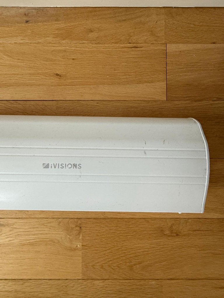 Beamerscherm iVision (260cm x 146cm), Ophalen, Elektrisch, Gebruikt