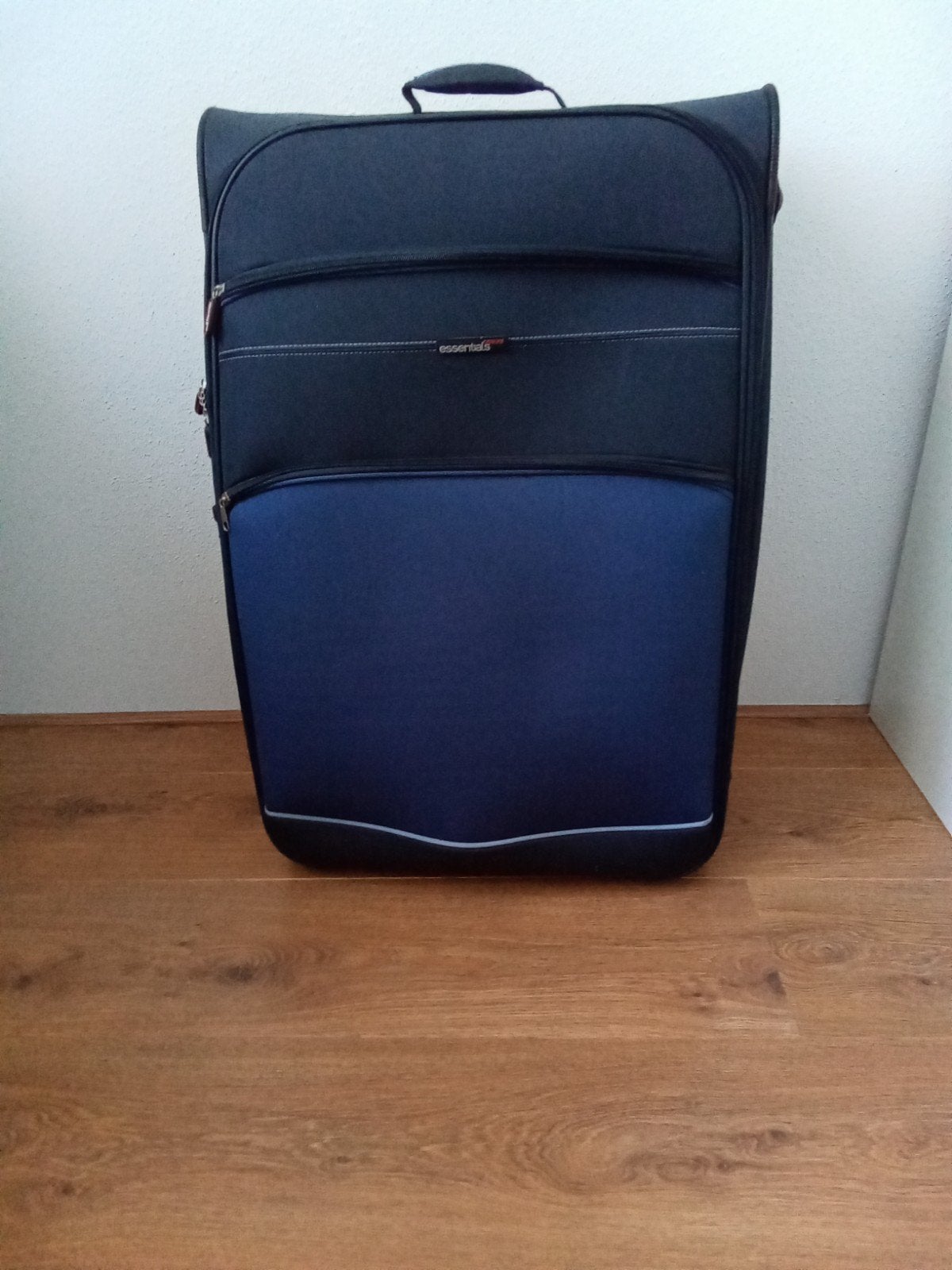 Essentials reiskoffer en handbagage set. Blauw/Zwart., Ophalen, Hard kunststof, 50 tot 60 cm, Wieltjes