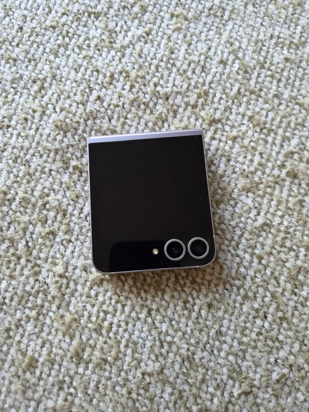 samsung galaxy flip 6