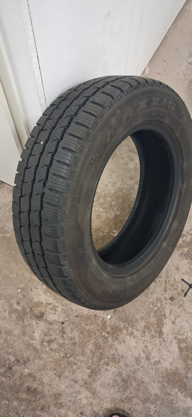 175/70/14 - Klein busjes winter banden, Ophalen, 14 inch, 175 mm, Banden en Velgen