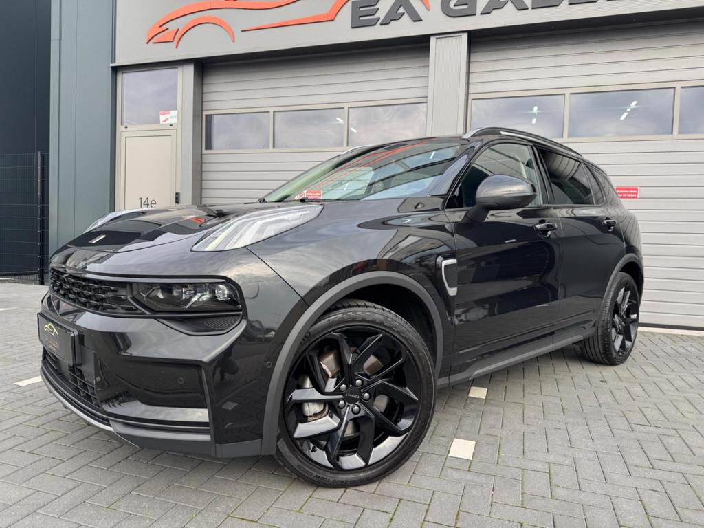 Lynk & Co 01 1.5 Bomvol Black Edition 261PK 360Camera Zwar, Auto's, Lynk & Co, Euro 6, Bedrijf, 1854 kg, 3 cilinders