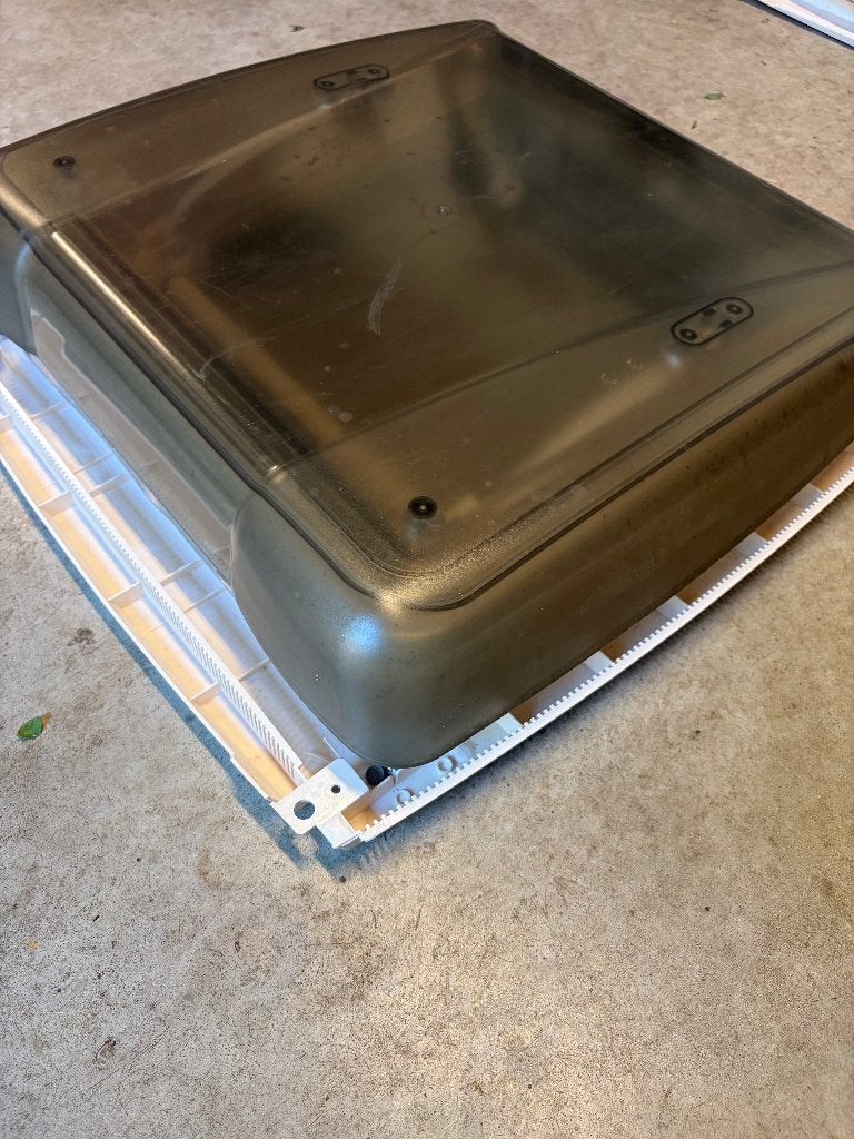 Pima werkend DAKLUIK voor camper of caravan 40 x 40 cm., Ophalen, Gebruikt