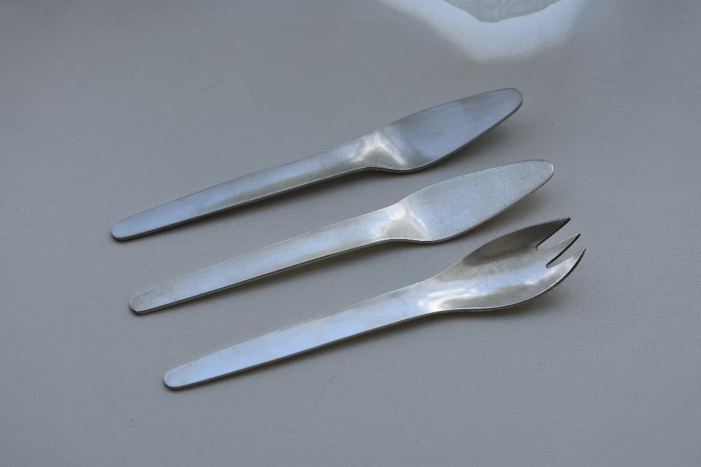 Gero Zilmeta Dick Simonis kinderbestek mes en lepelrek items, Antiek en Kunst, Ophalen of Verzenden