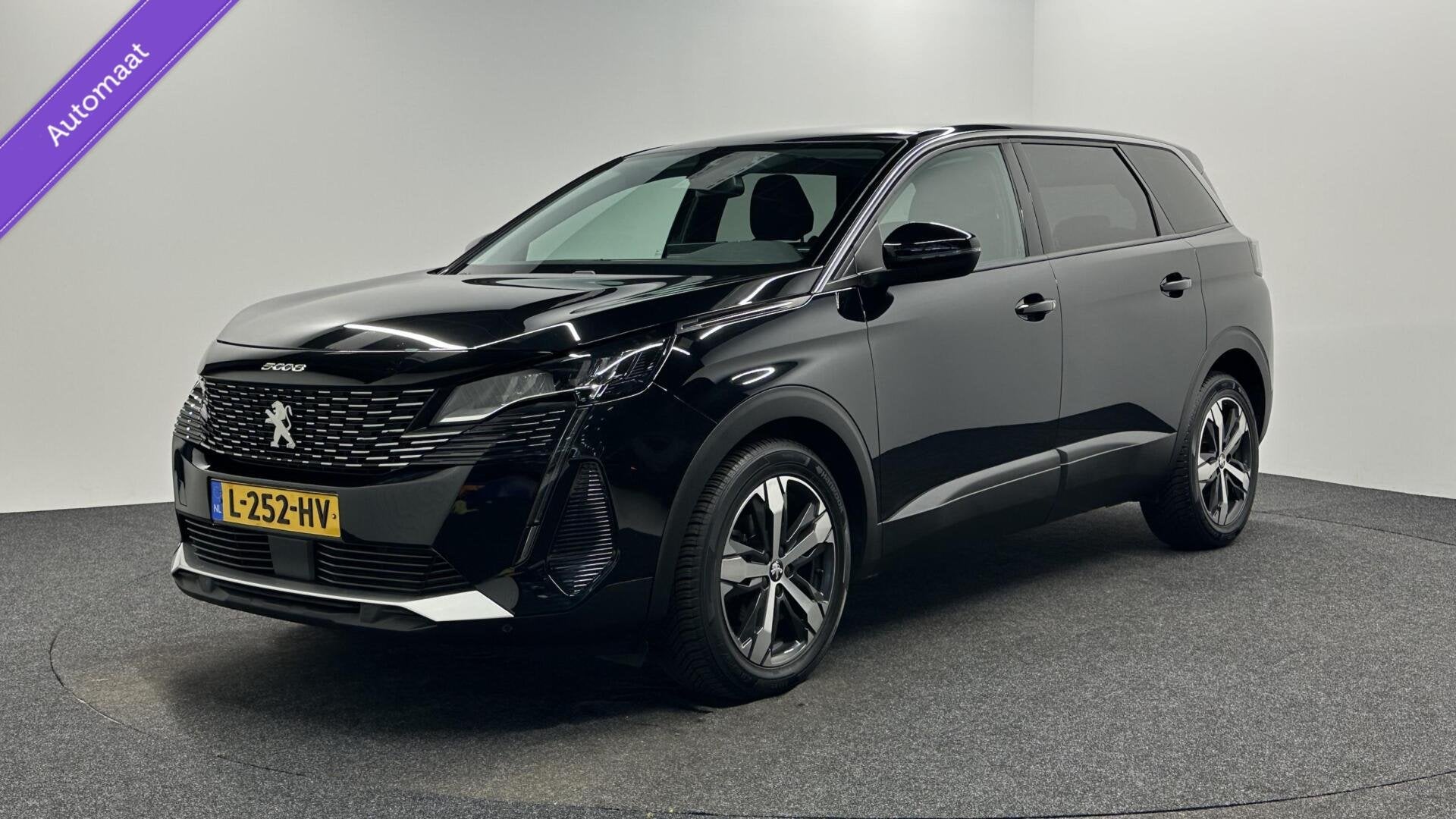 Peugeot 5008 1.2 PureTech Allure Pack|7 Persoons|Trekhaak|Na, Auto's, Stof, Gebruikt, 1199 cc, Zwart