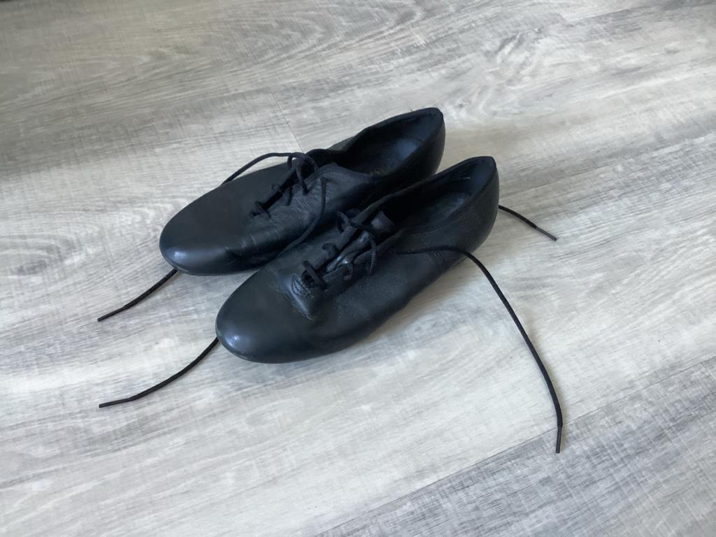 Leer dansschoenen met veter maat 37, Sport en Fitness, Dansen, Ophalen, Zo goed als nieuw, Schoenen