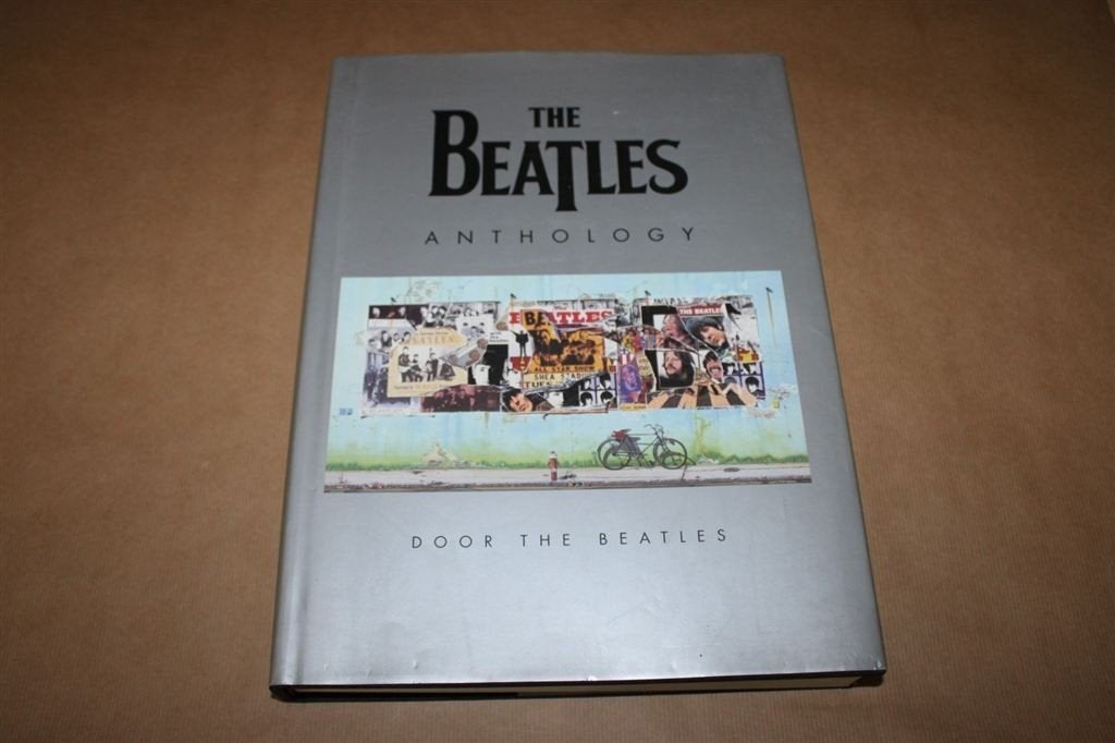 The Beatles - Anthology, Boeken, Ophalen of Verzenden, Zo goed als nieuw, Artiest