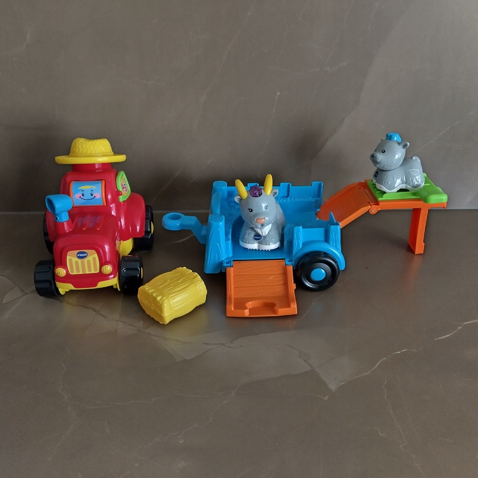 VTech Zoef Zoef Dieren Tractor met aanhanger en dieren, Ophalen, Zo goed als nieuw, Overige typen, Met geluid