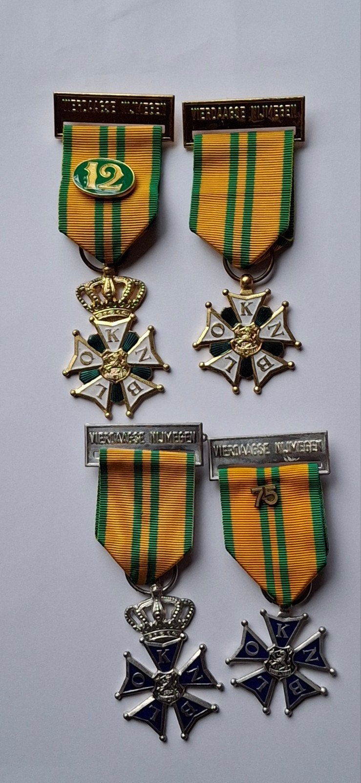 Vierdaagse medailles, Ophalen of Verzenden, Landmacht, Nederland, Lintje, Medaille of Wings