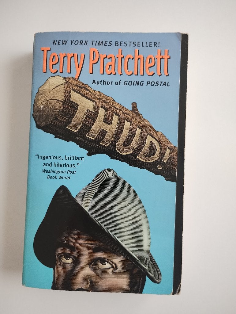 Thud! - Terry Pratchett, Ophalen of Verzenden, Zo goed als nieuw