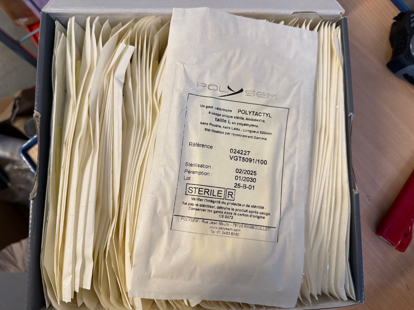 Steriele Polyethyleen Handschoenen – 100 stuks, Zwart, Nieuw, Ophalen of Verzenden, Nvt