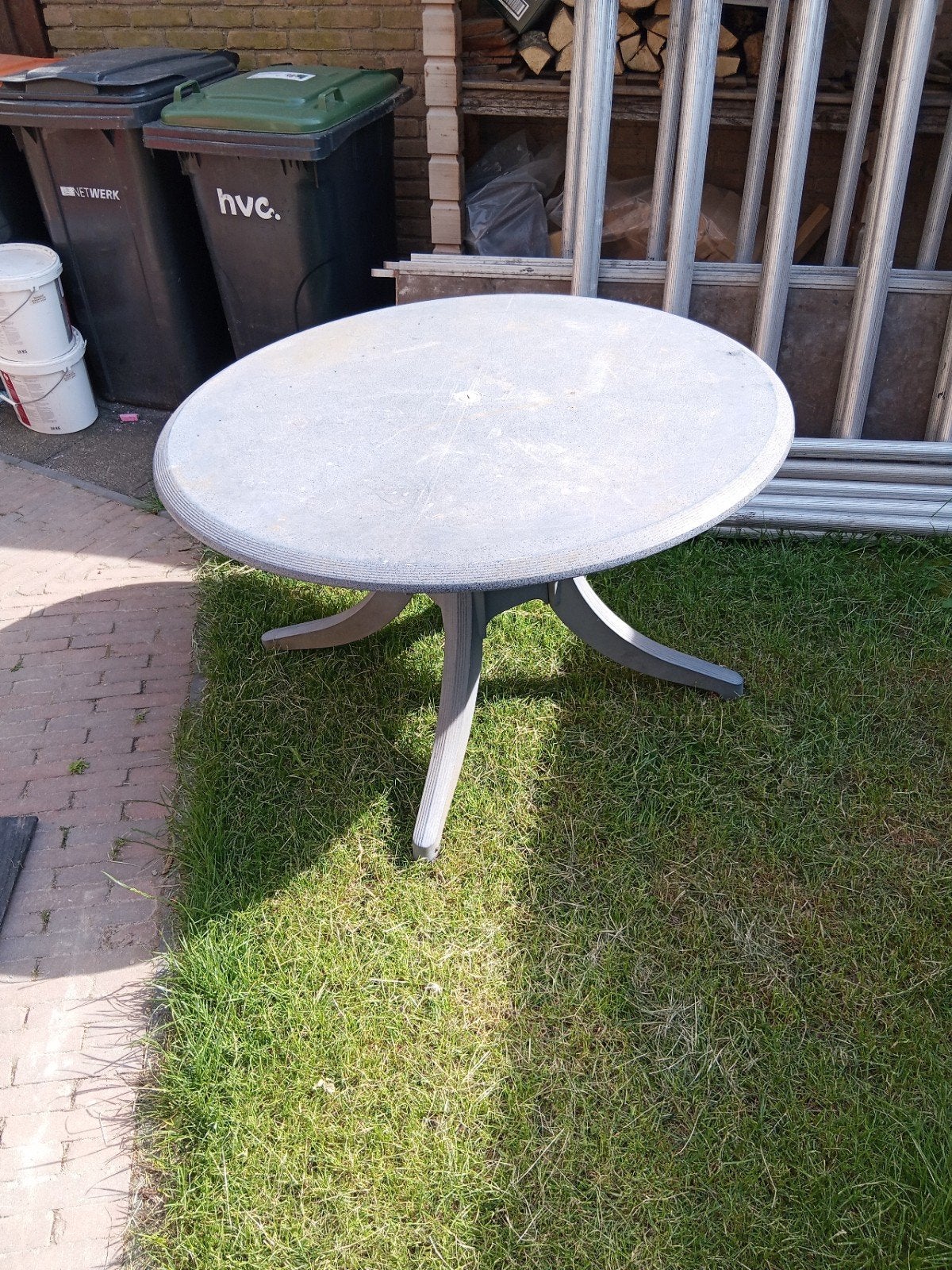 Ronde tuintafel 120cm met parasolgat, Ophalen, Gebruikt, Rond, Kunststof