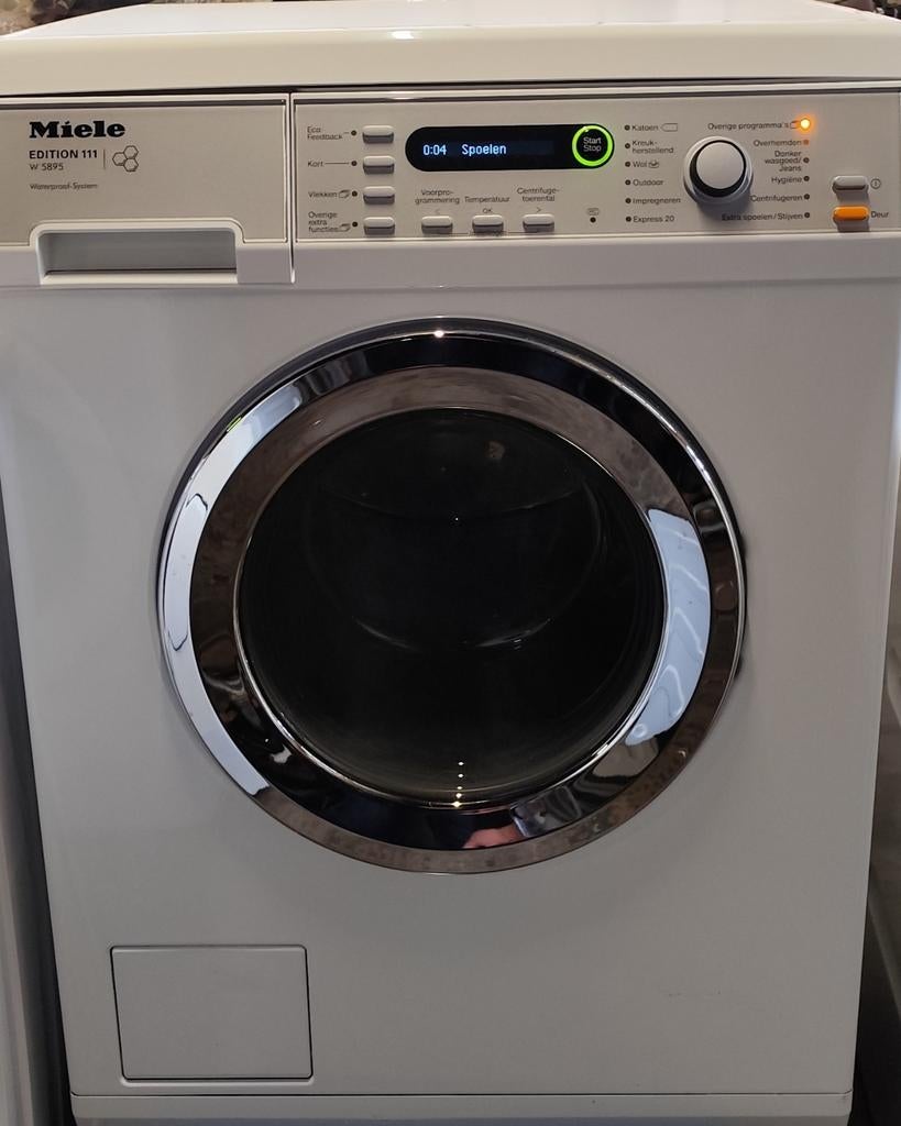 Miele W5895 Edition 111 Wasmachine - 12 jaar, werkt perfect, Ophalen, 1200 tot 1600 toeren, Gebruikt, 8 tot 10 kg