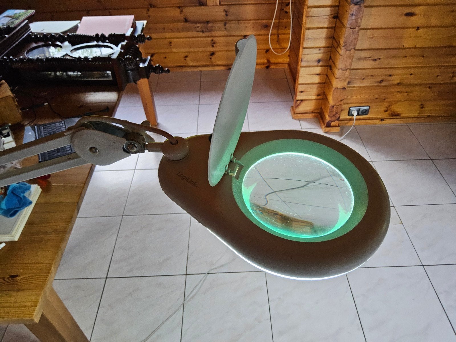 Tafelloep met lamp, een grote (25euro) en kleinere (15euro), Hobby en Vrije tijd, Ophalen, Gebruikt, Loeplamp
