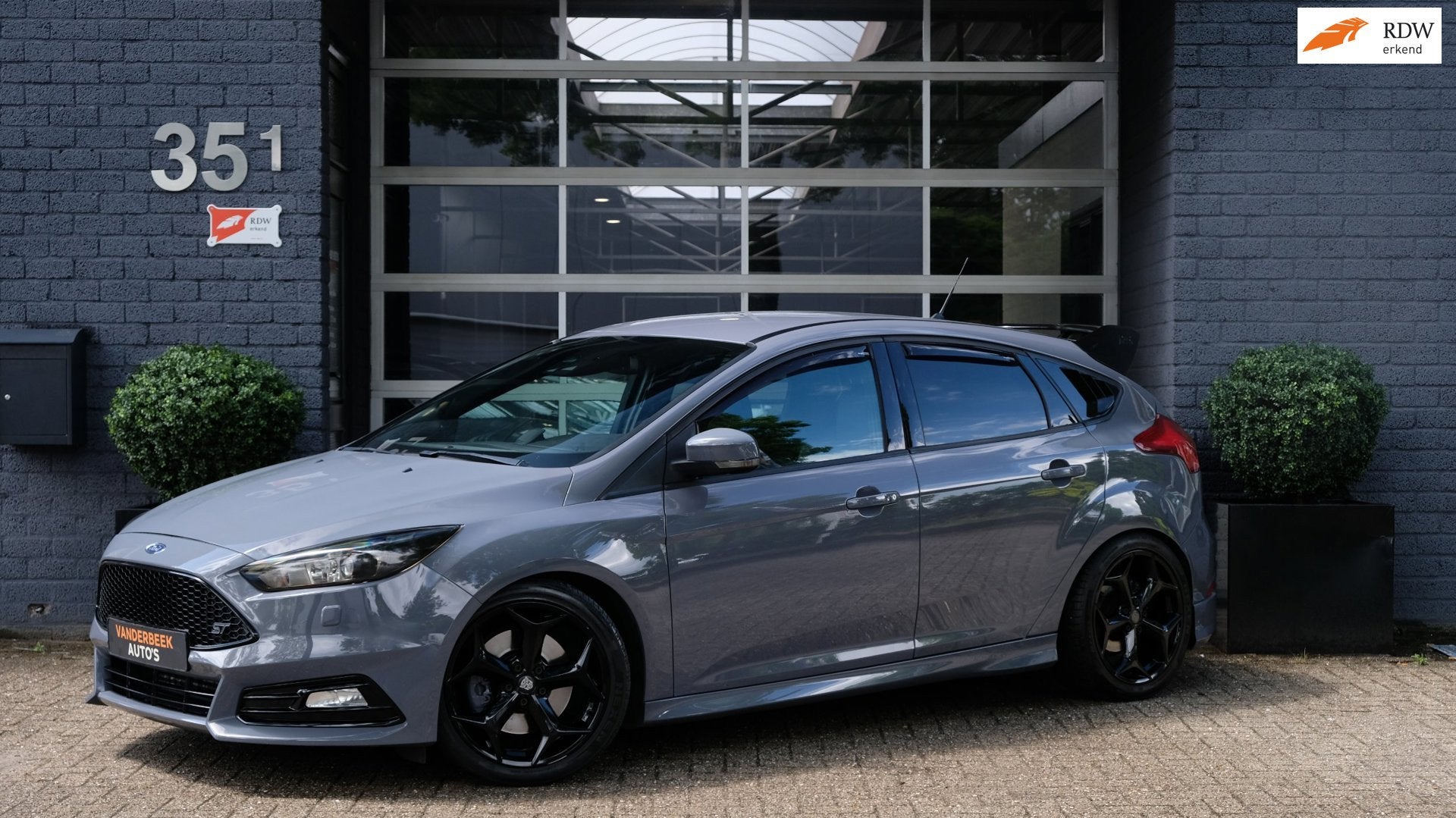 Ford Focus 2.0 ST-3 Stealth Grey|Leder|RS|Milltek|Maxton|Kan, 15 km/l, Gebruikt, 4 cilinders, 1337 kg