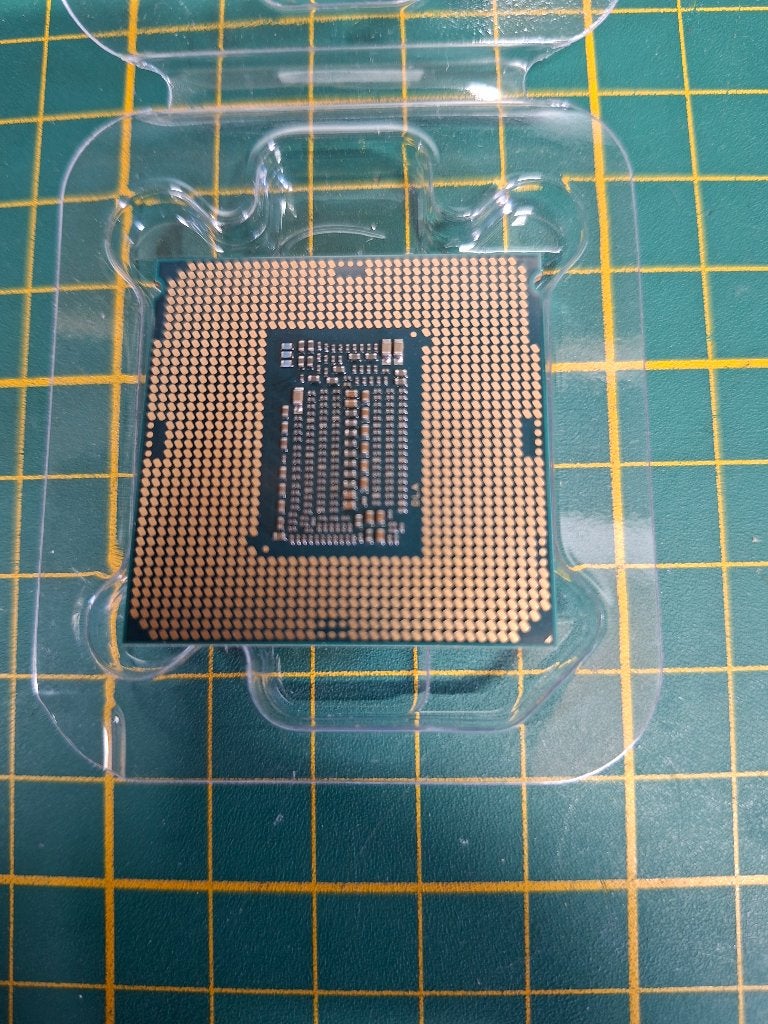 Foto 4 van Intel Core i7-9700 Processor 4.70 GHz werkt goed!
