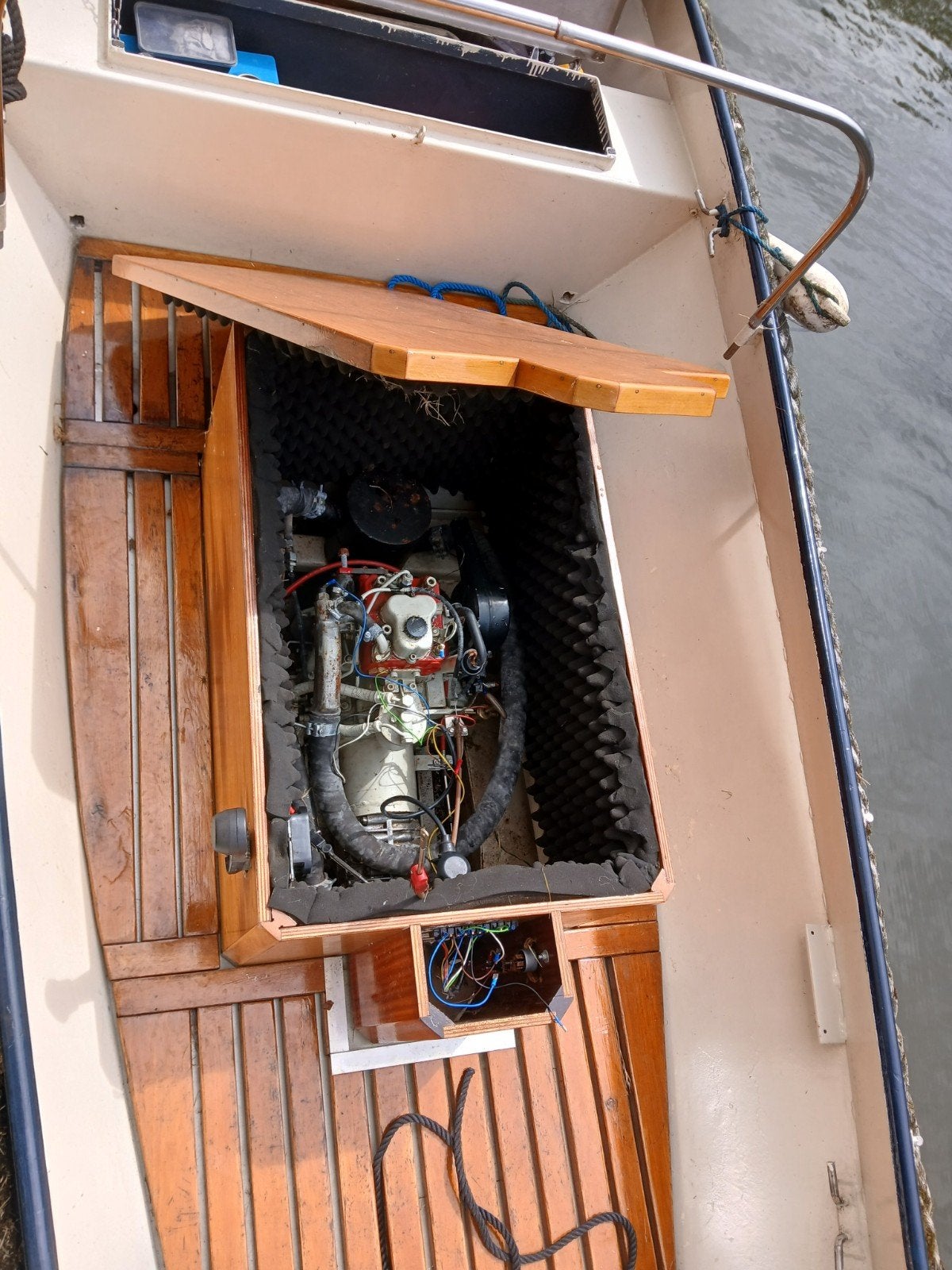 Inboard dieselmotor 10 pk met keerkoppeling, Ophalen